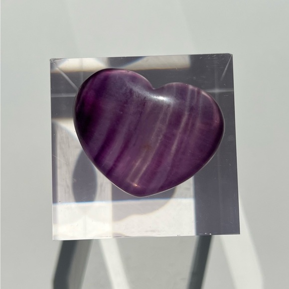 Purple Fluorite Heart - Picture 3 of 10